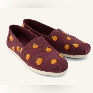 TOM’S Alpargata Cloudbound shoes, Corduroy Embroidered Pumpkins, Size 10